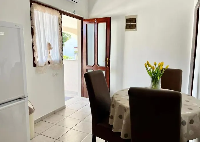 One Bedroom With Balcony 2 Apartman