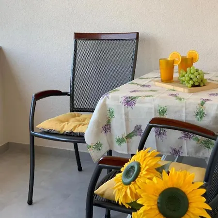 Apartment One Bedroom With Balcony 2 *
